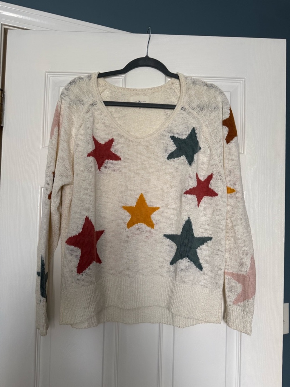 Lou & Grey Star-Print V-Neck Sweater - Cream with Multi Stars